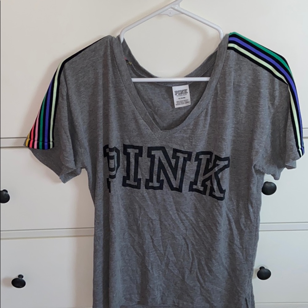 Vs pink t shirt( will accept offers)